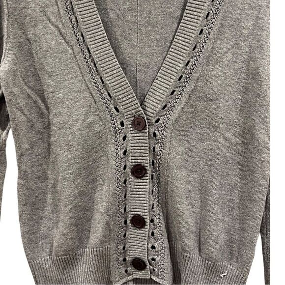 Preswick And Moore Gray Button crochet sweater size S - Picture 3 of 5